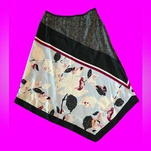 DKNY Black and White Floral Skirt Women’s Size 2